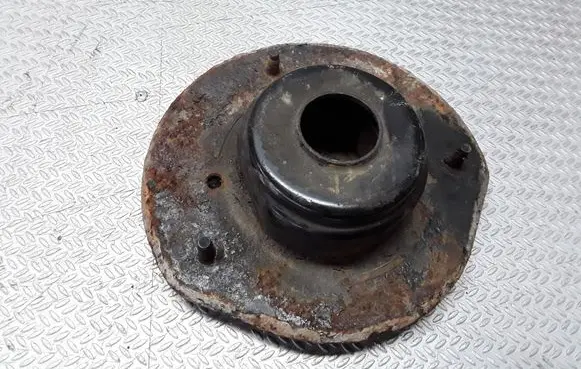 Chrysler Voyager Coil spring mount 
