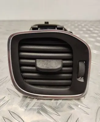 Volvo XC60 Dashboard side air vent grill/cover trim 30791697