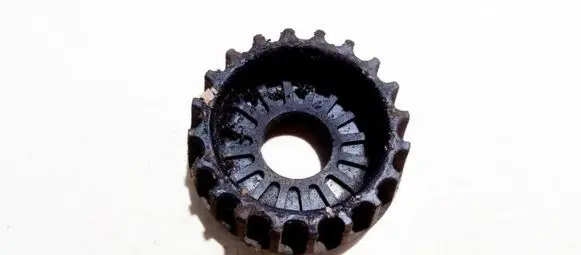 Ford Mondeo Mk III Front coil spring rubber mount 