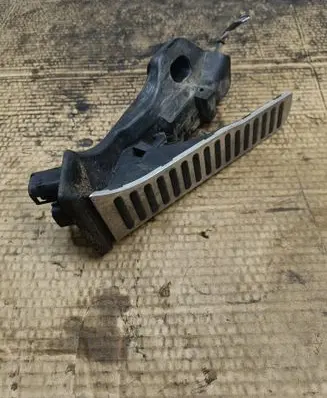 Skoda Yeti (5L) Accelerator throttle pedal 1K1721503R 6PV00889020