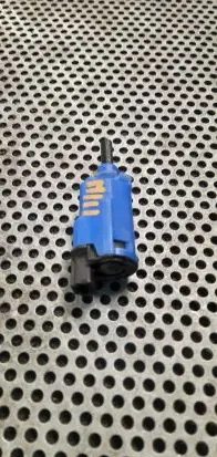 Renault Master III Clutch pedal sensor 253251679R