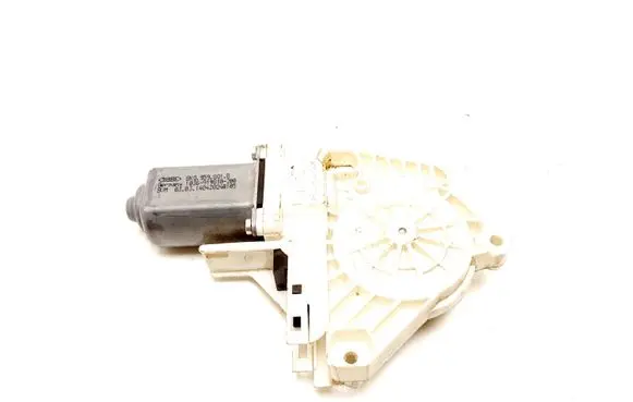 Audi Q3 8U Front door window regulator motor 8K0959801B