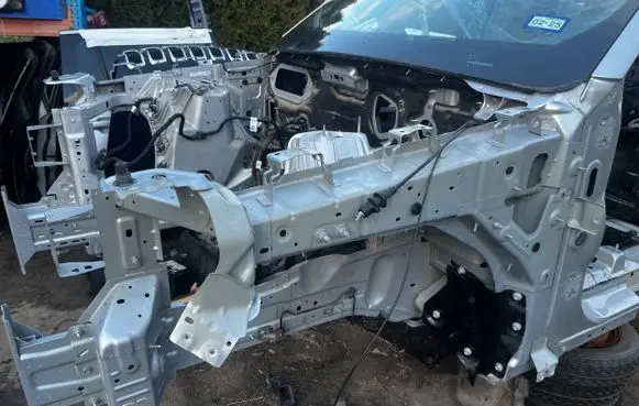 Jeep Grand Cherokee WL Front quarter panel 