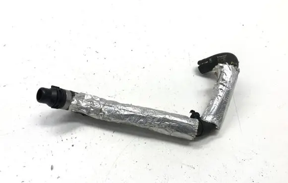 Volvo XC40 Engine coolant pipe/hose 32138749