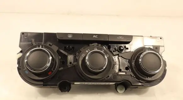 Skoda Octavia Mk2 (1Z) Interior fan control switch 3T0820047AF