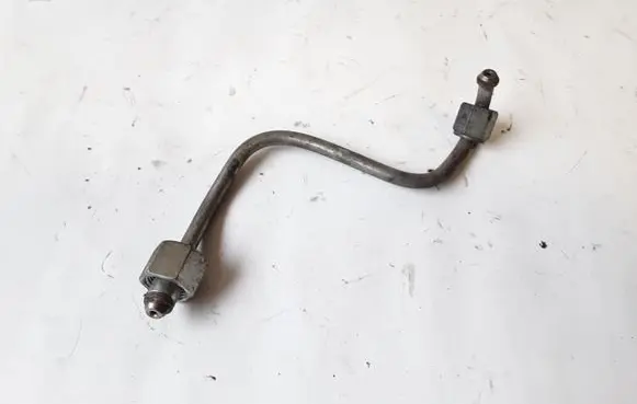 Opel Corsa D Fuel injector supply line/pipe 55204105