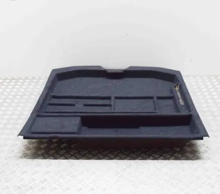 Trunk/boot floor carpet liner