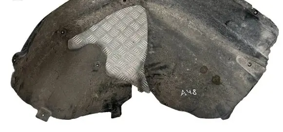 Front wheel arch liner splash guards