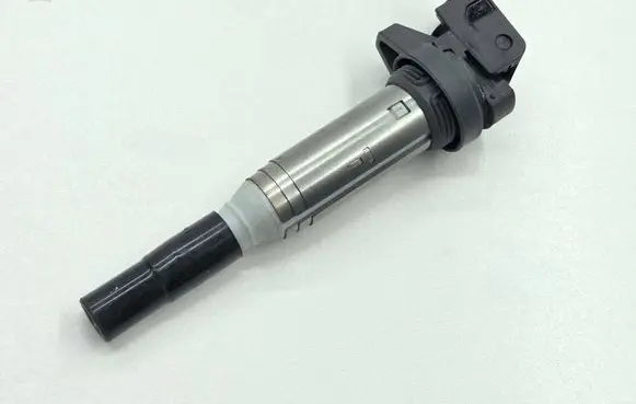 BMW M5 F90 High voltage ignition coil 8611236 12138611236