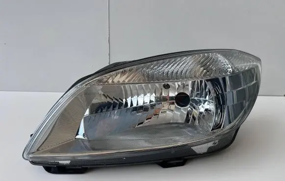 Skoda Fabia Mk2 (5J) Headlight/headlamp