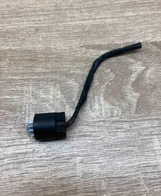 BMW 5 F10 F11 Plug wire 1718555 Used