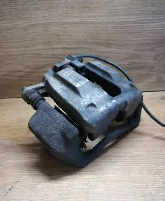 Mercedes-Benz C W203 Front brake caliper