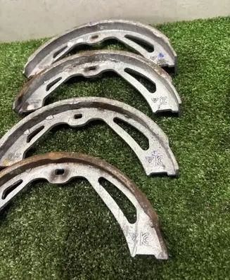 Porsche Cayenne (9Y0 9Y3) Handbrake/parking brake pads 9Y0609537AB 9Y0608537AB