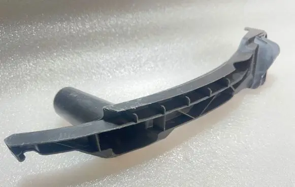Front bumper mounting bracket