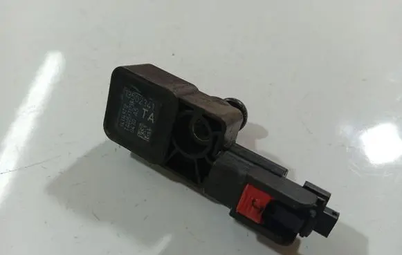 Opel Insignia A Airbag deployment crash/impact sensor 343149712