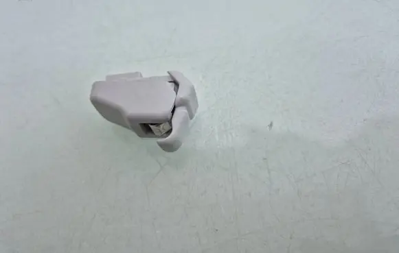 Jeep Renegade Sun visor clip/hook/bracket 