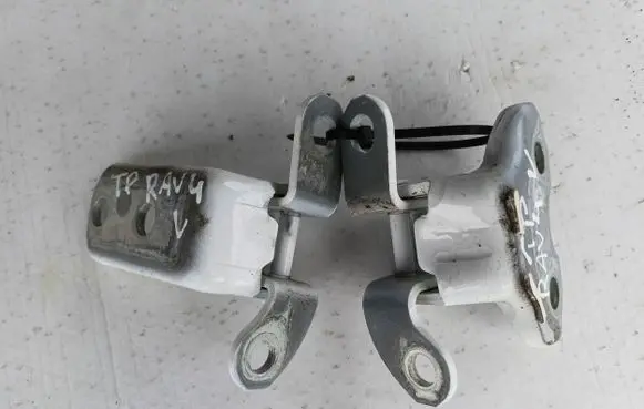 Rear door hinge set