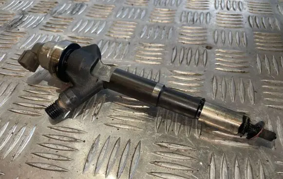 Opel Astra H Fuel injector 8973762703