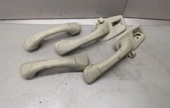 Volvo V70 A set of handles for the ceiling 09193487 09193488