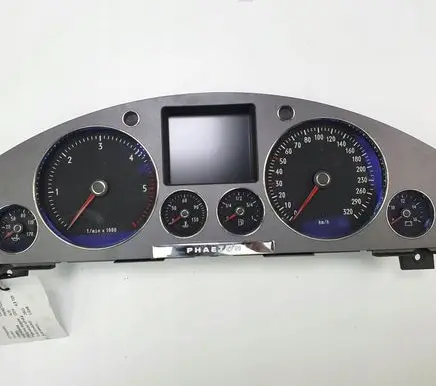 Volkswagen Phaeton Speedometer (instrument cluster) 3D0920881S
