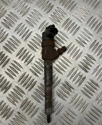 Opel Zafira B Fuel injector 0445110159