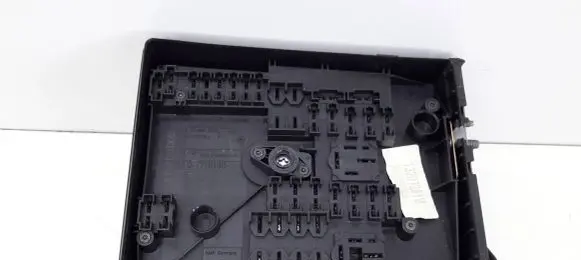 Volkswagen Golf VI Fuse box set 017181281