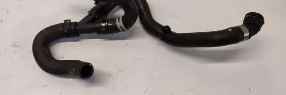 Volvo XC40 Engine coolant pipe/hose 32138266