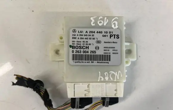 Mercedes-Benz C AMG W204 Parking PDC control unit/module a2044401001 a2045450432
