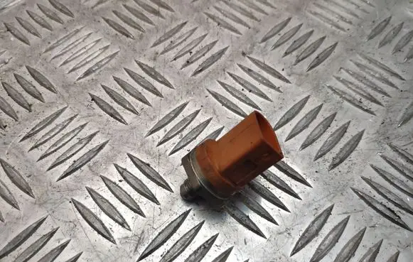 Fuel pressure sensor