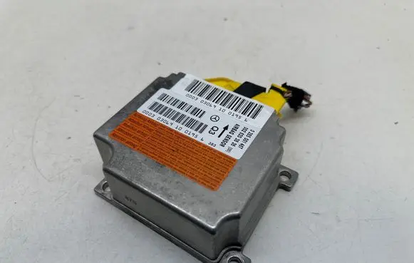 Mercedes-Benz Vaneo W414 Airbag control unit/module 0285001467 0028203826