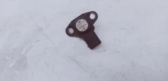 Mercedes-Benz CLS C219 Air pressure sensor A0061531528 0261230144