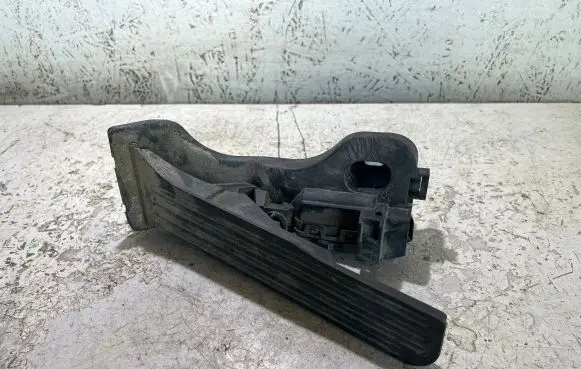 Volkswagen Golf V Accelerator throttle pedal 1K1721503L 6PV00860000 L031806