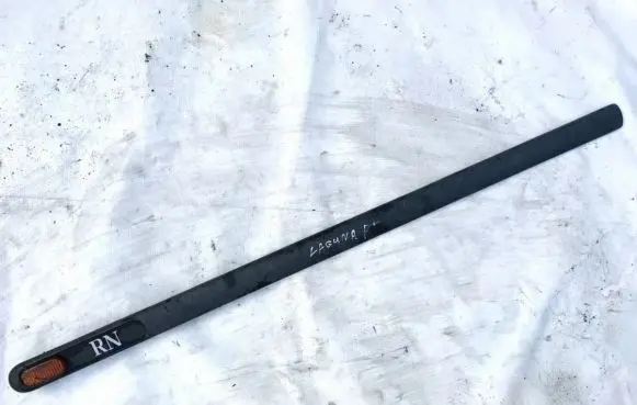 Renault Laguna I Front door trim (molding) 7700819260