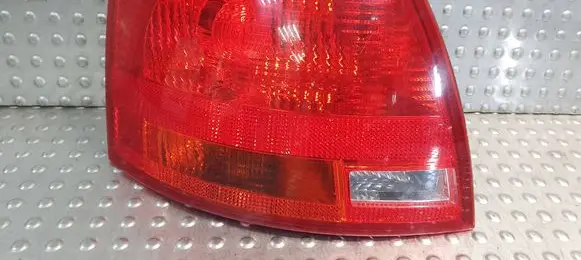 Audi A4 S4 B7 8E 8H Rear/tail lights 8E9945095E