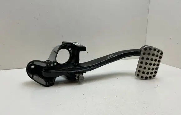 Mercedes-Benz C AMG W204 Brake pedal PP204292023