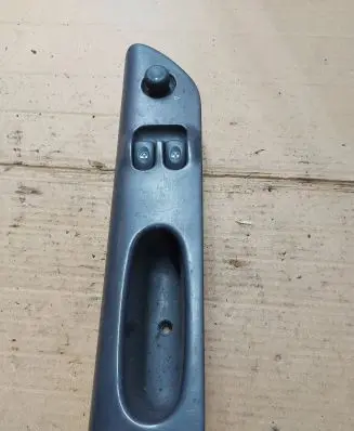Renault Espace III Electric window control switch 7701708151