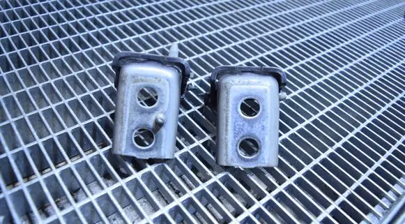 Citroen C3 Front door hinge set 