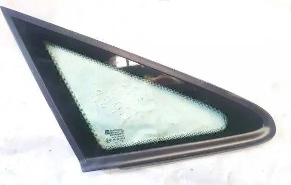 Opel Zafira A Front triangle window/glass 
