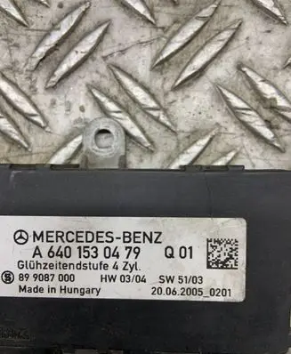 Mercedes-Benz B W245 Glow plug pre-heat relay A6401530479
