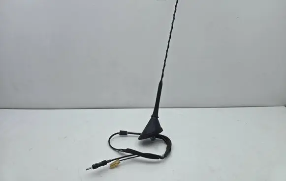Toyota Prius (XW20) Radio antenna 