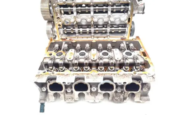 Skoda Fabia Mk3 (NJ) Engine head 04E103404N 04E103479G