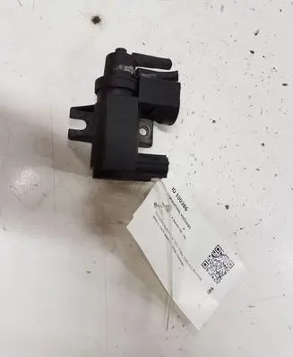 Vacuum valve