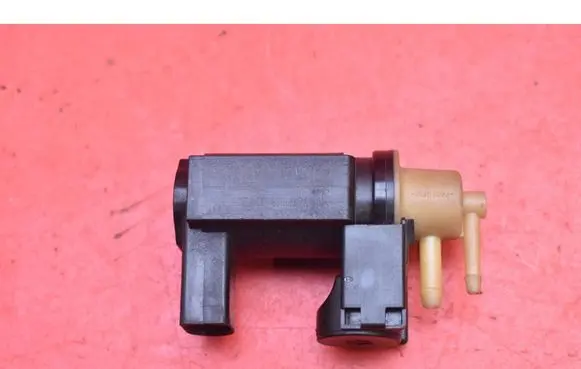 Volvo S90, V90 Vacuum valve 31339808