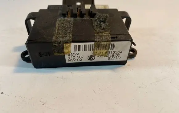 BMW 3 E46 Wing mirror control module 05021805 6913364 61316913364