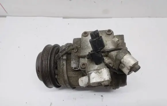 KIA Carens I Air conditioning (A/C) compressor (pump) 13150-09600
