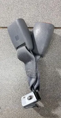 Jeep Grand Cherokee (WK) Middle seatbelt buckle (rear) 