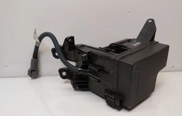 Toyota RAV 4 (XA40) Fuse box set