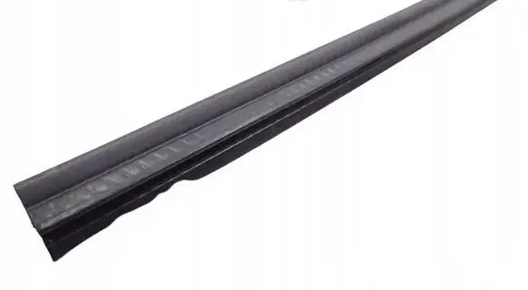 Audi A5 8T 8F Trunk rubber seal (body) 8K0121331K