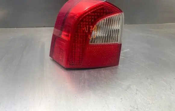 Volvo V70 Rear/tail lights 31276839 64407