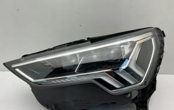 Audi Q3 F3 Headlight/headlamp 83A941033